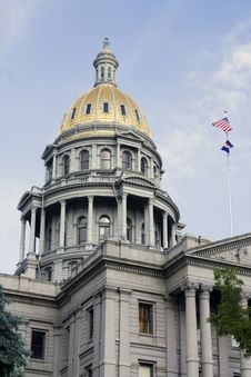 Different Roles Under One Dome: An Analysis of Partisan and Nonpartisan Legislative Staff